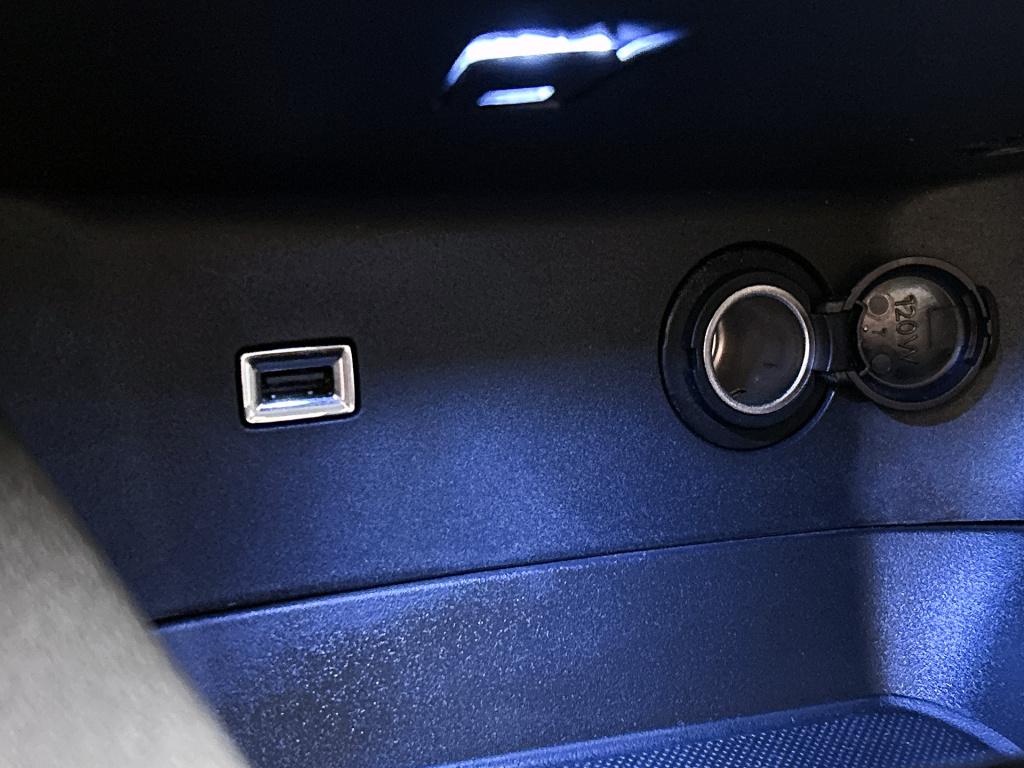 Peugeot 3008 hybrid 225pk automaat allure pack | rijklaar | stoelverwarming