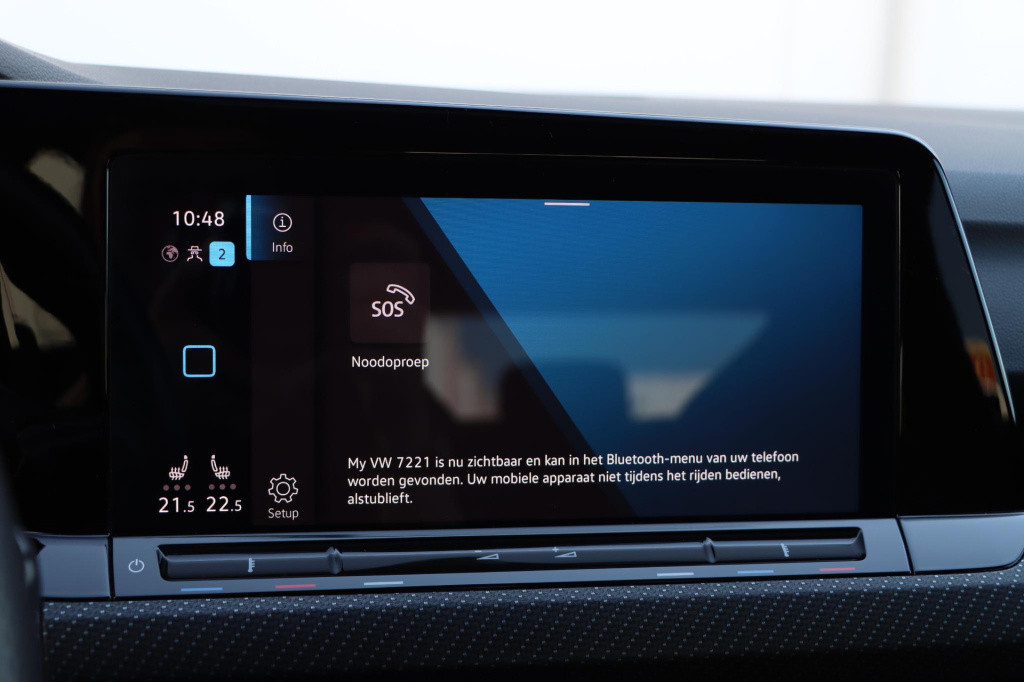 Volkswagen Golf 1.5 etsi r-line 150pk dsg7