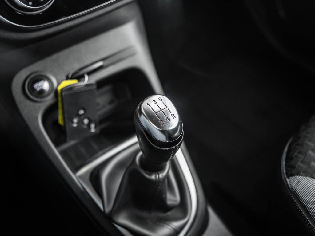 Renault Captur energy tce 90pk intens | navigatie | camera | trekhaak | cru