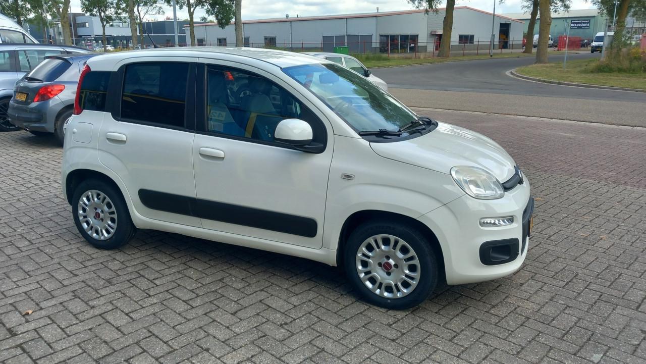 Fiat Panda 0.9 TwinAir Lounge 5drs bj:2013 airco 110.000km i.z.g.st
