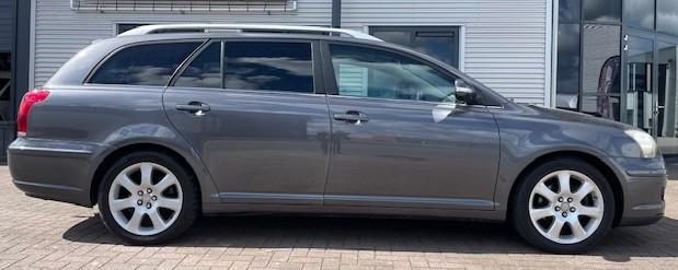 Toyota Avensis Station Business Edition
