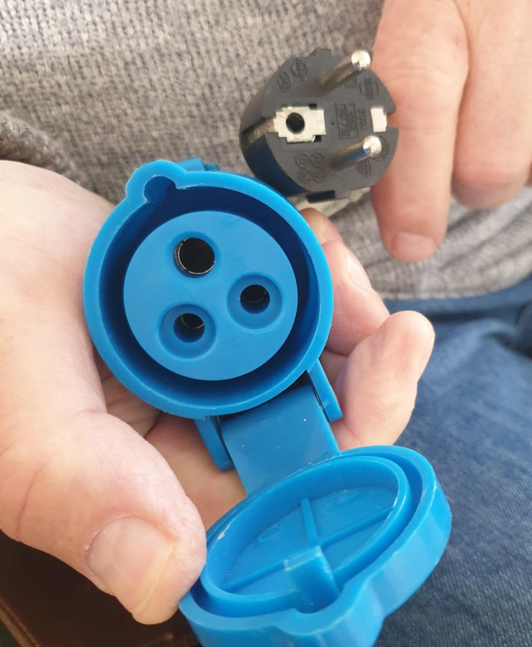 Crusader Verloopkabel CEE naar Schuko - Ideaal voor camping