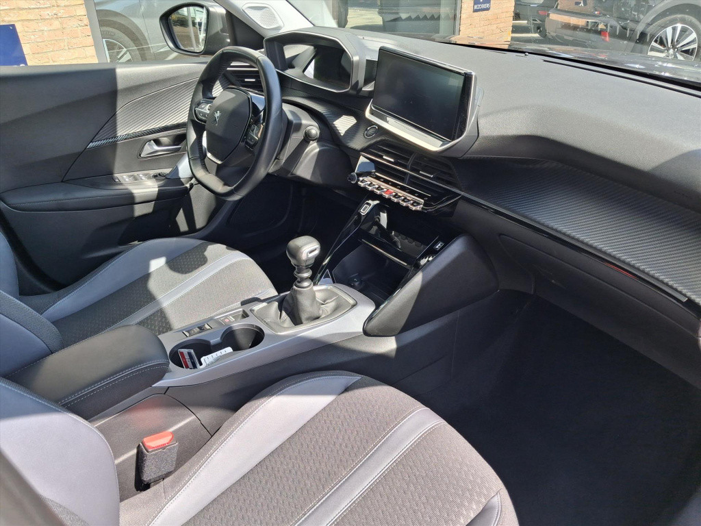 Peugeot 2008 1.2 puretech 130pk allure navigatie | apple carplay & android 