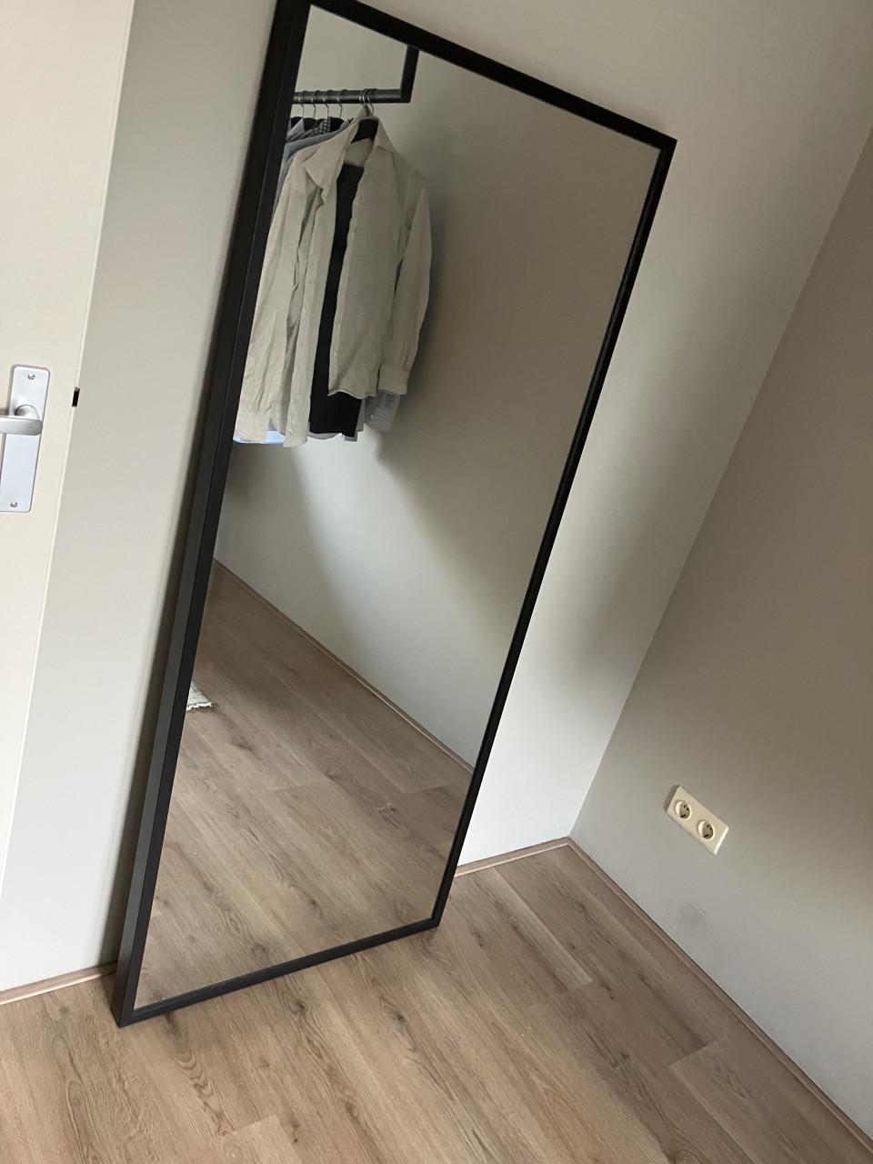 Ikea grote spiegel zwart