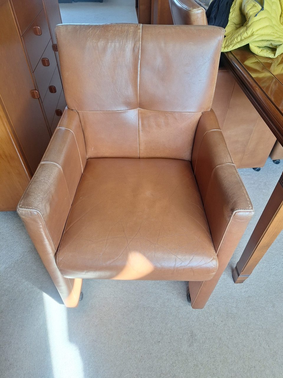GRATIS  NETTE EETKAMERSTOELEN