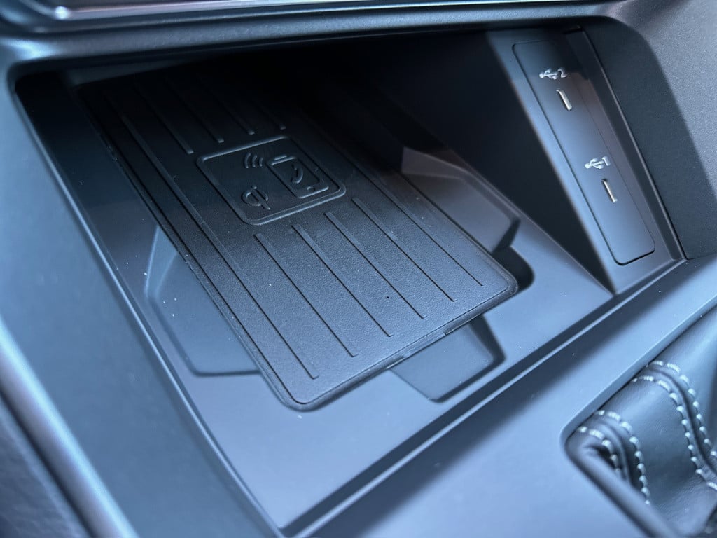 Audi Q3 sportback 45 tfsie s-line | keyless | dode hoek | adapt. cruise | e