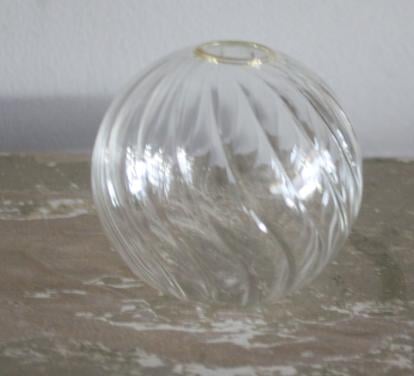 Glazen vaasje of voor geurstokjes