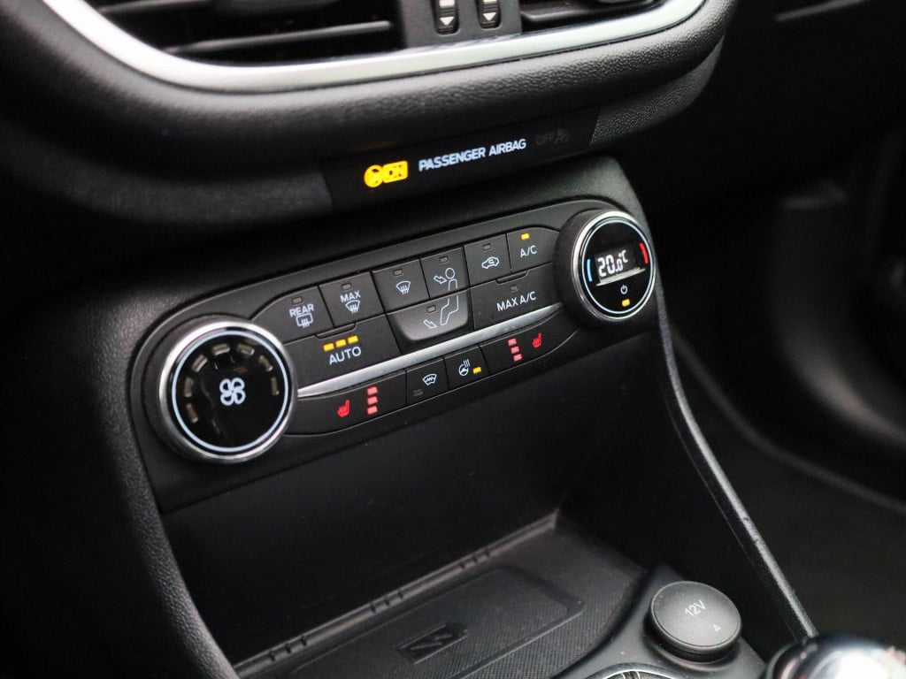 Ford Fiesta 1.5 ecoboost st-3 panoramadak | winterpack | b&o soundsystem | 