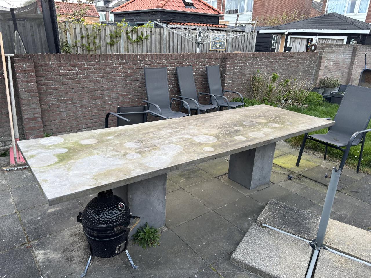 Gratis Betonnen tafel