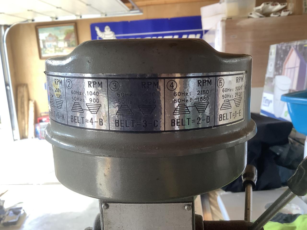 Kolomboormachine kolomboor