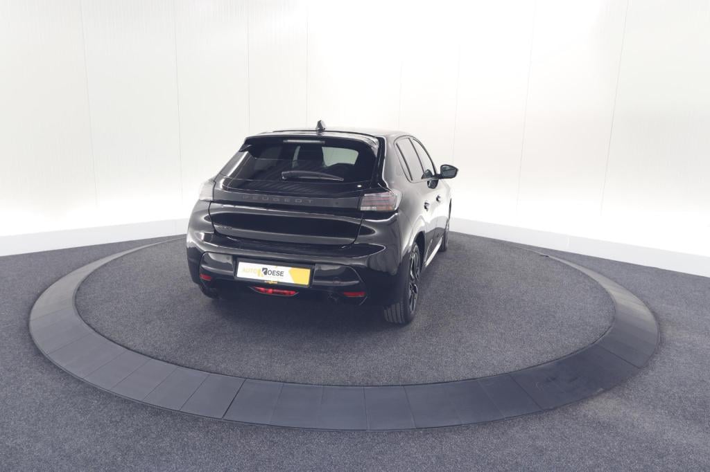 Peugeot 208 puretech 100 allure | parkeersensoren | navigatie | apple carpl