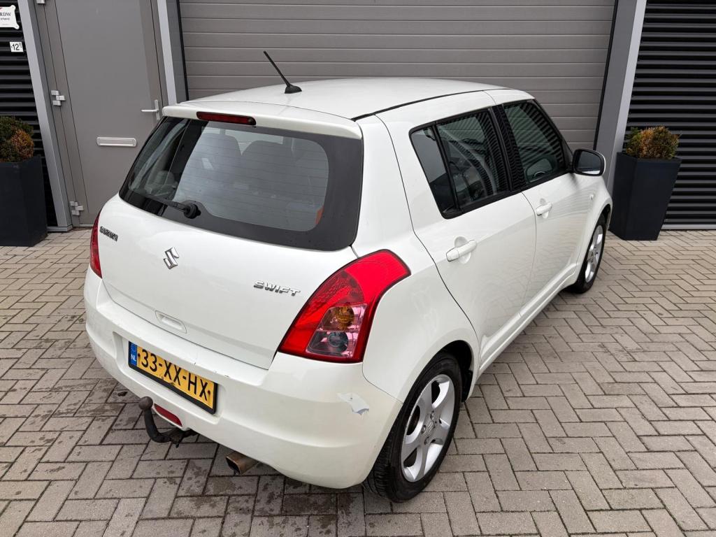 Suzuki Swift 1.3 shogun/airco/trekhaak/lichtmetaal/