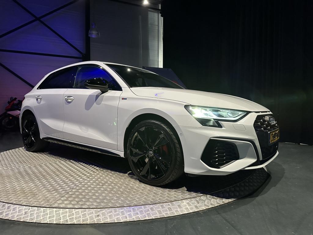Audi A3 sportback 45 tfsi e s edition competition *navi*camera*acc*
