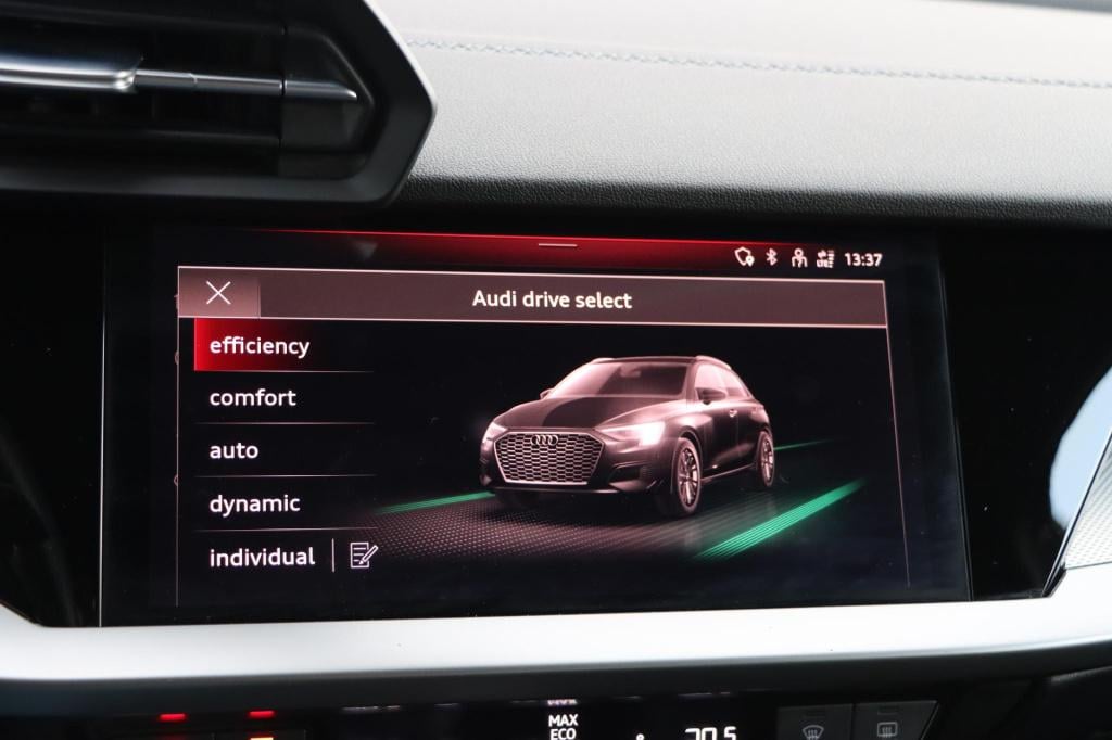 Audi A3 sportback 40 tfsi e s edition 204pk s-tronic