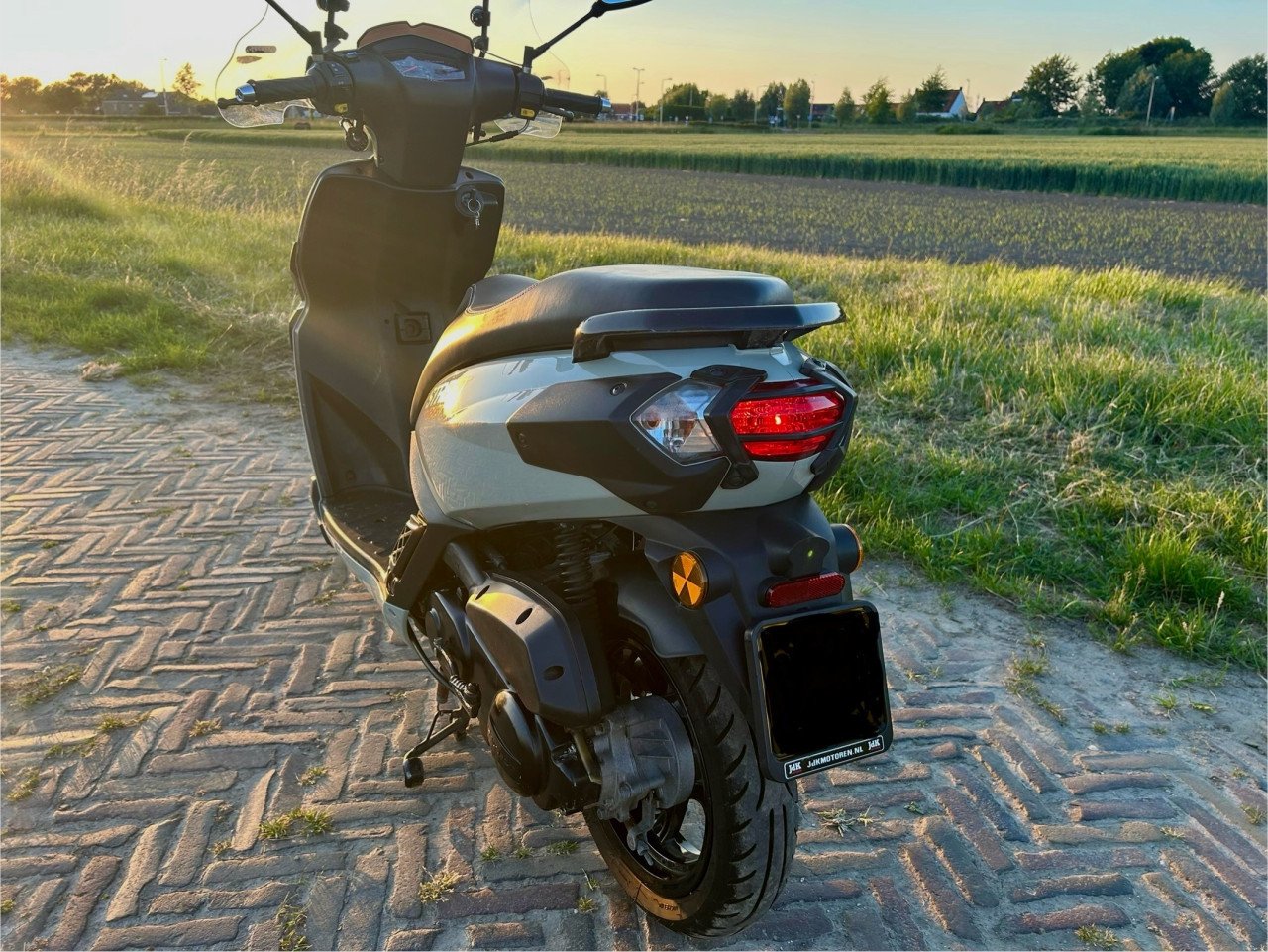 Peugeot Kisbee 50cc 4T 45km/h scooter