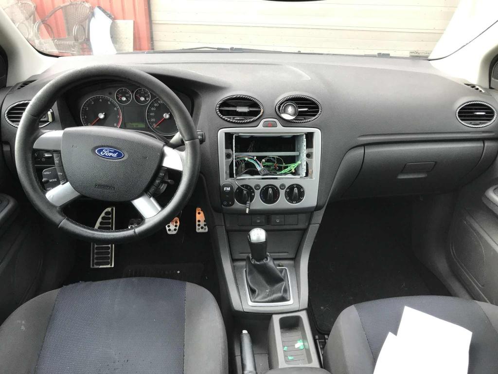 Ford Focus 1.6-16v first ed.