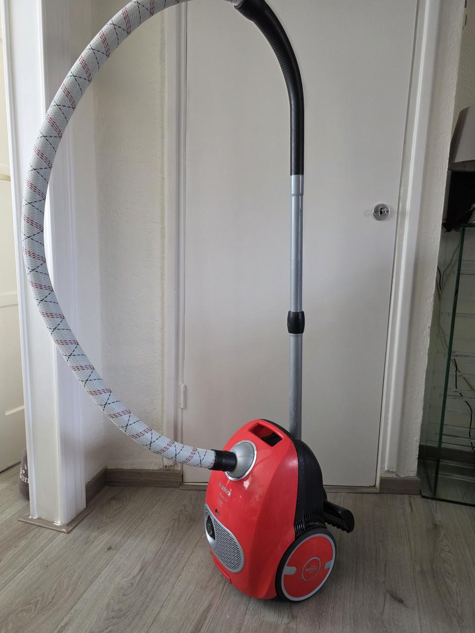 Stofzuiger BOSCH - 220V-2000W-max 2200W-FD9403
