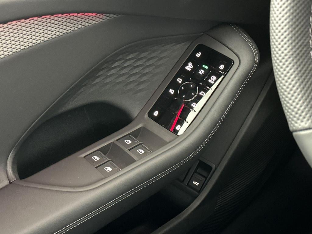 Audi A5 avant s edition 2.0 tfsi e 220 kw / 299 pk avant 7 versn