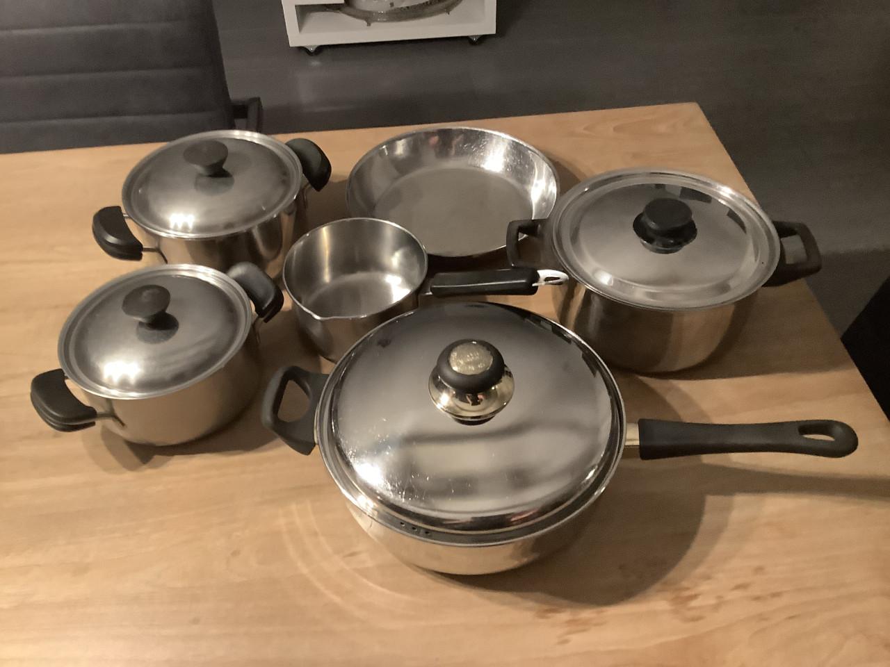 Pannenset (gereserveerd)