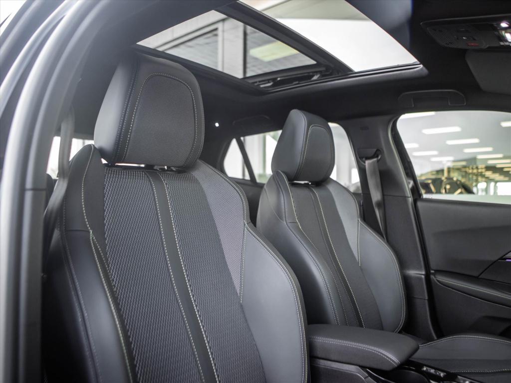 Peugeot 2008 1.2 hybrid 136pk e-dcs6 gt | panoramadak | camera | navigatie 