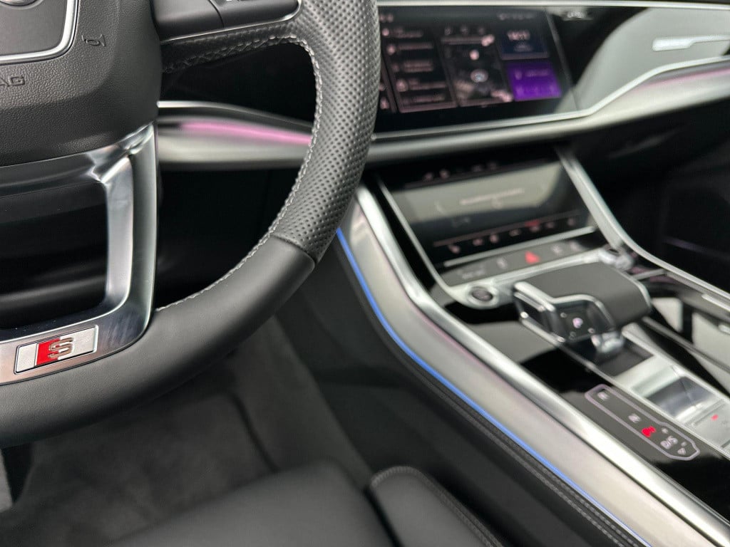 Audi Q7 pro line s 55 tfsi e 290 kw / 394 pk suv 8 versn.
