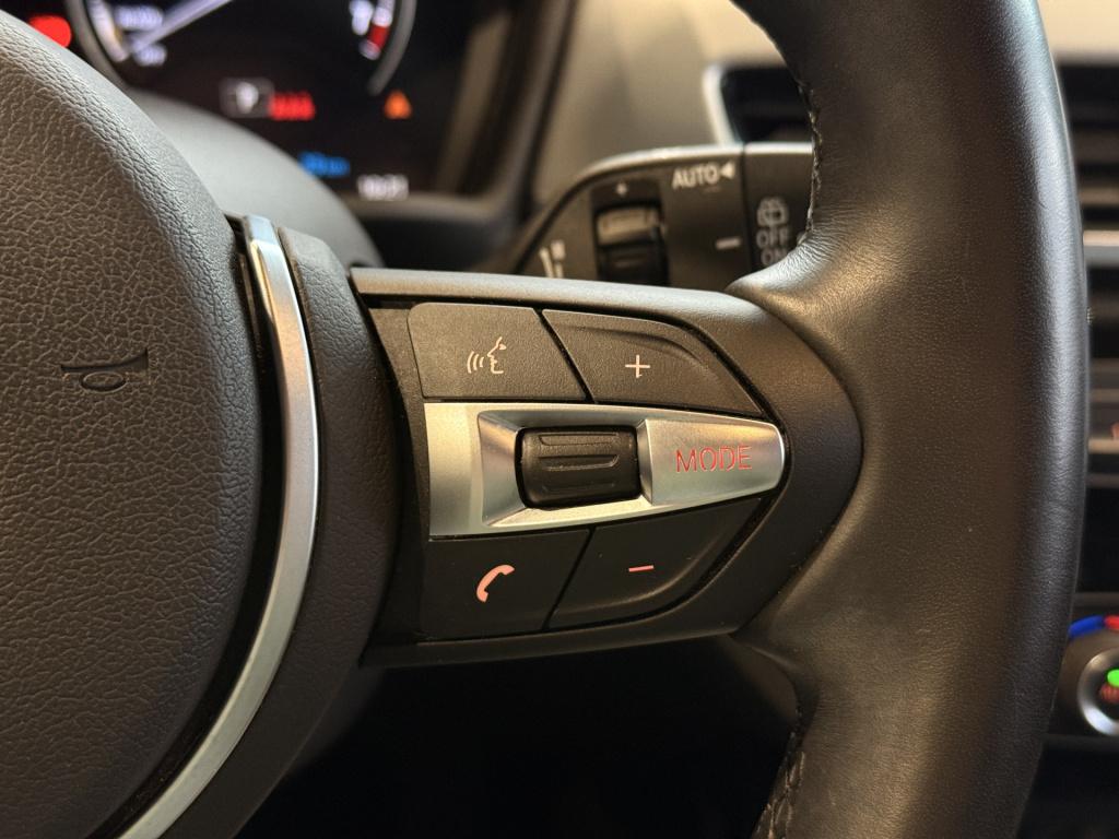 BMW X1 xdrive25e high executive m-sport | led | afn trekhaak | stoelverwarm