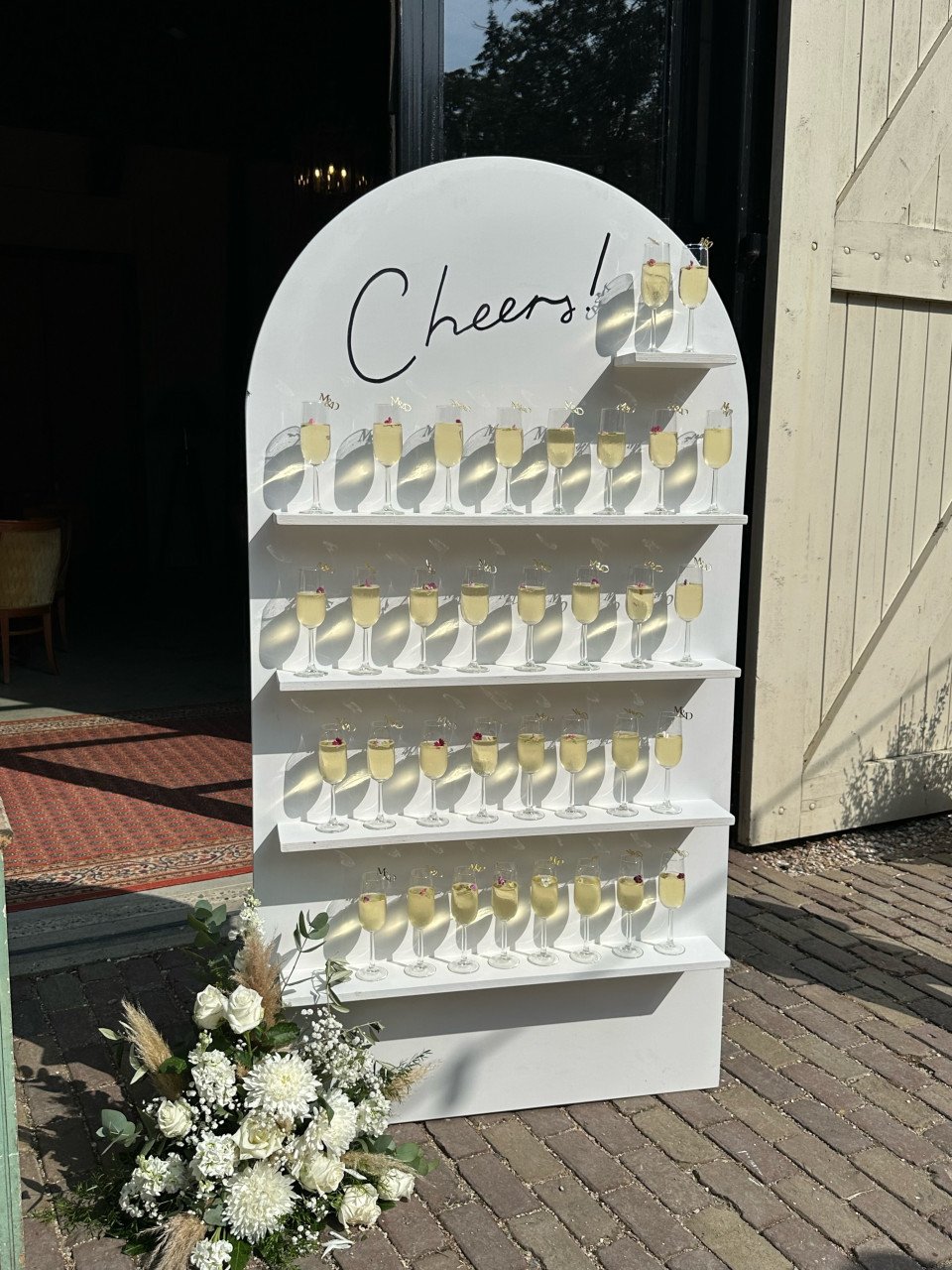 Champagne muur / wall te huur