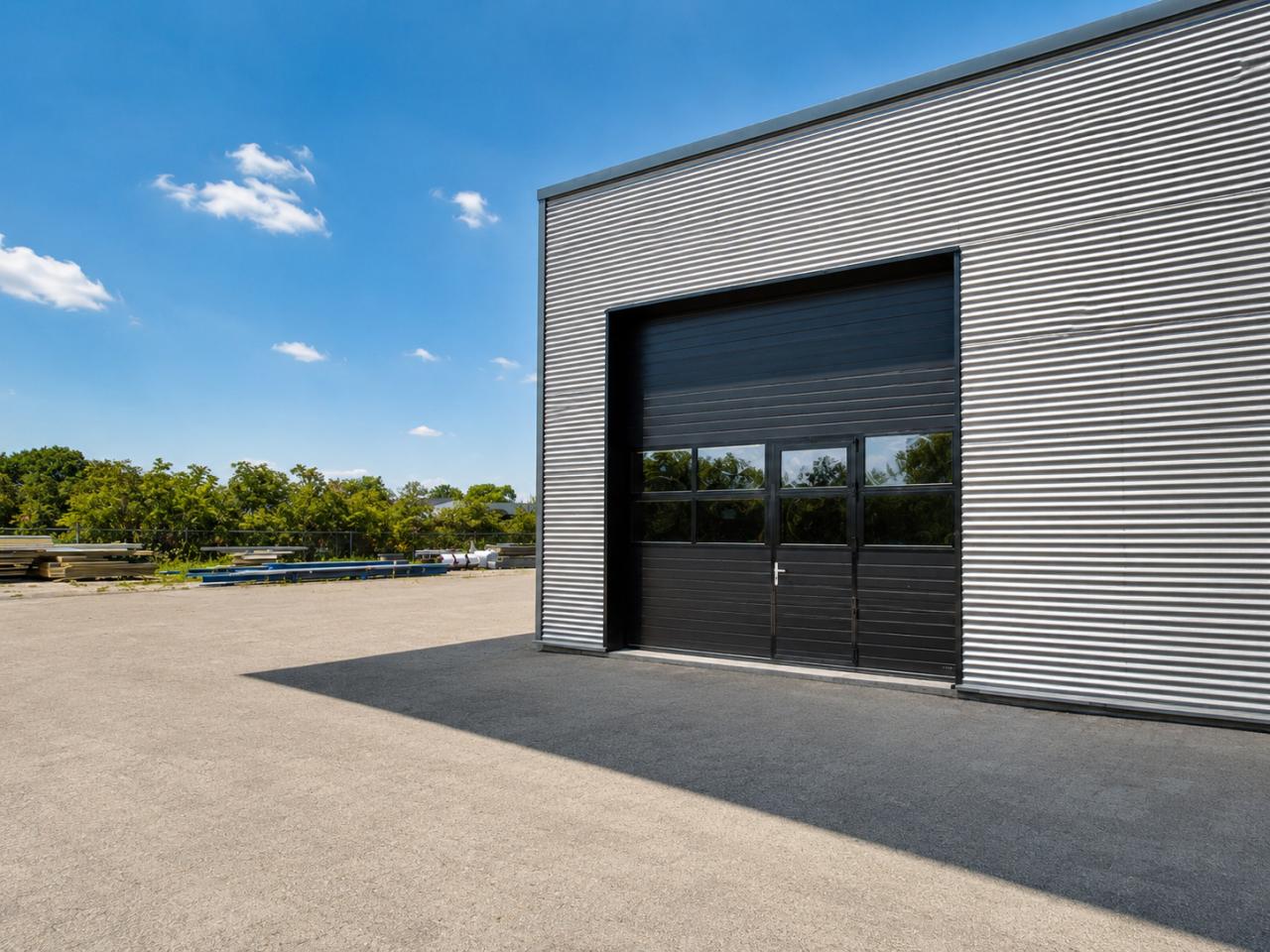 Te koop l Bedrijfspand met buitenterrein in Koudekerke