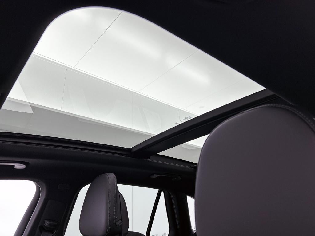 Mercedes-Benz Glc 300e 4matic sport edition | premium pakket | nightpakket 