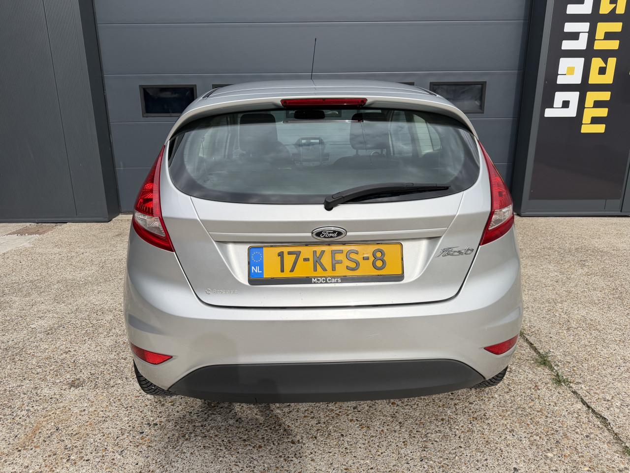 Ford Fiesta 1.25 52KW Limited 3DRS 2009 Zilver Airco Apk Nap