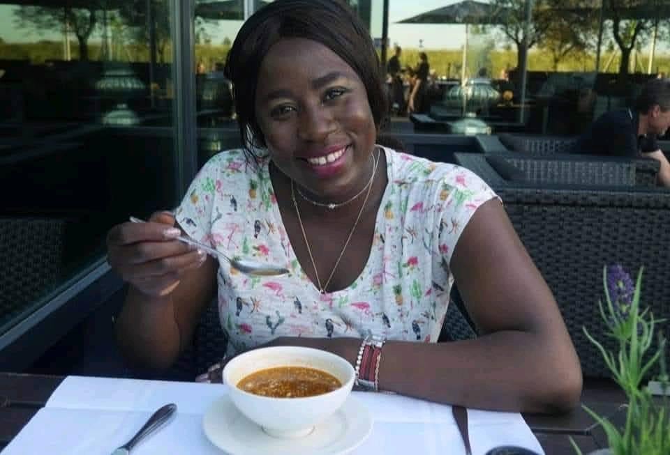 Fotomodel Aangeboden