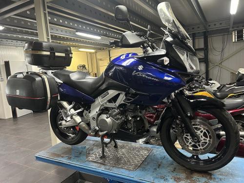 Nette Suzuki DL1000 V-Strom uit 2004, 36d mls op de klok, kofferset €3500,-