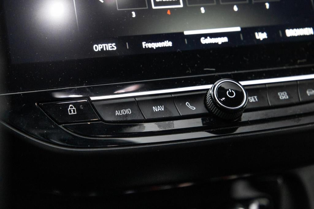 Opel Corsa 1.2 turbo automaat / carplay / camera / dealer auto