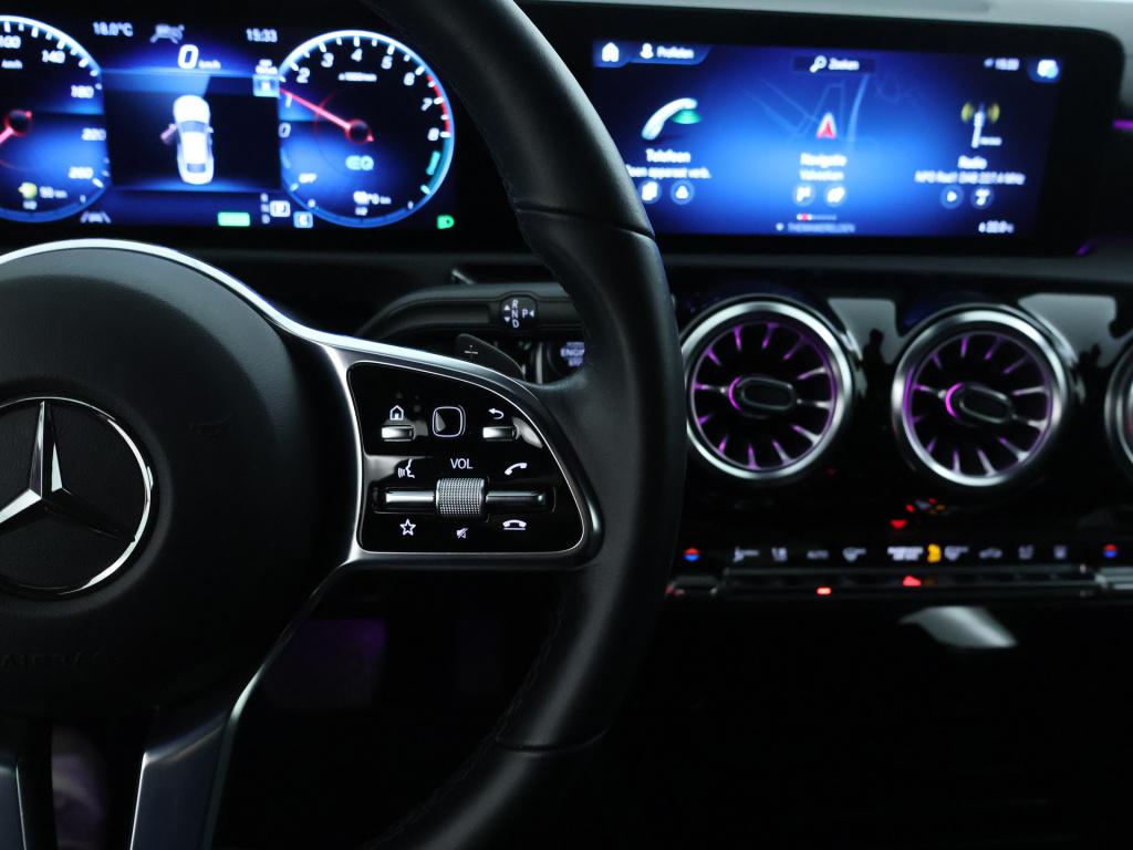 Mercedes-Benz Cla 250 e plug-in hybride elektrische achterklep | smartphone