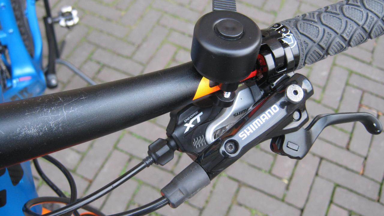 TE KOOP CUBE REACTION  29 ER CARBON  ROND 200 KM OP GEFIETST VOOR 500 EURO