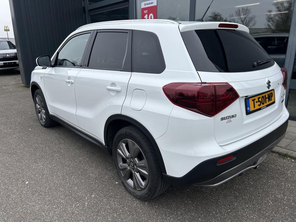 Suzuki Vitara 1.5 hybrid select