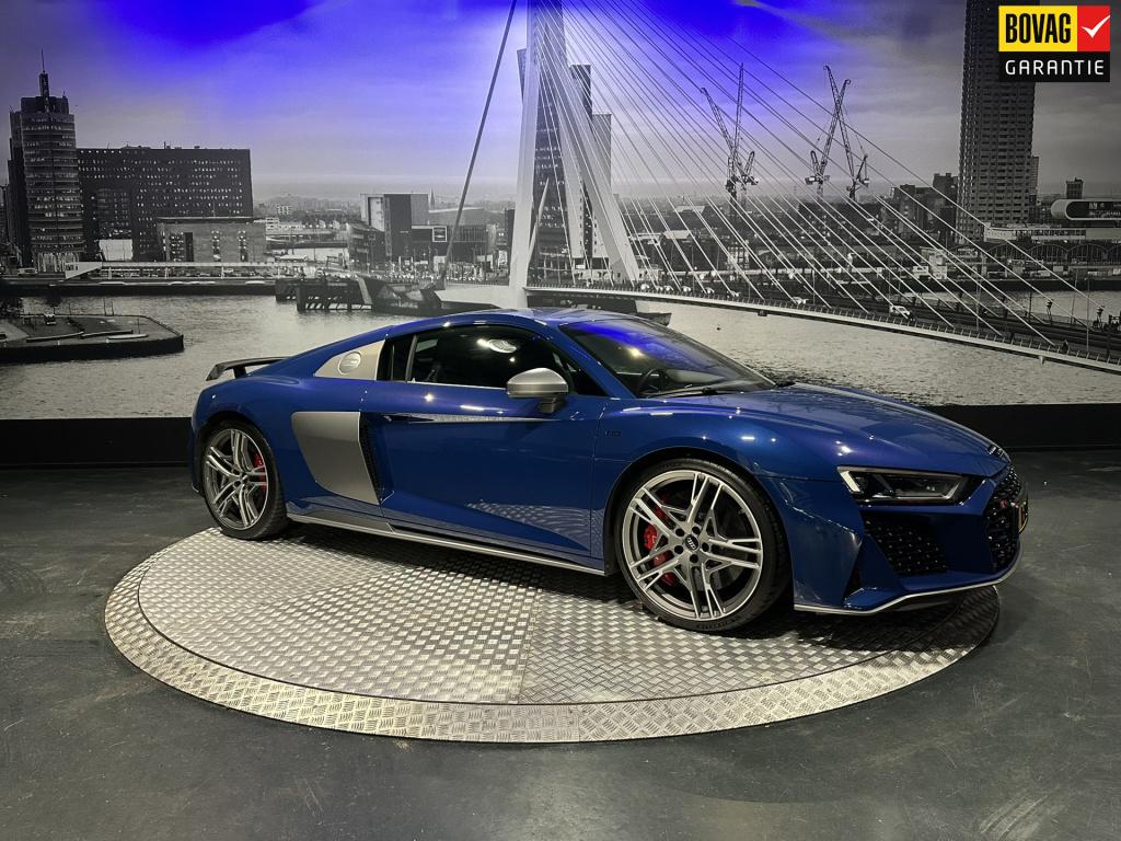 Audi R8 5.2 performance quattro 620pk *btw*b&o*keramisch*bucket seats*carbo
