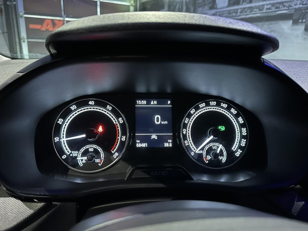 Skoda Fabia 1.0 tsi ambition *led*navi*appconnect*