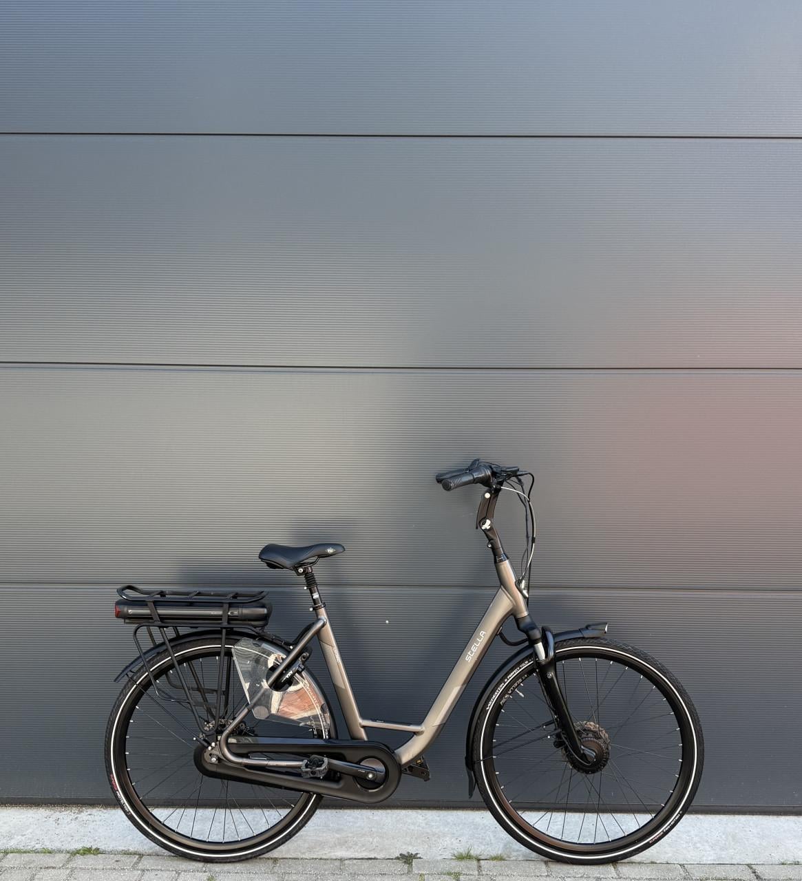 Prachtige Stella Livorno elektrische fiets 500WH!