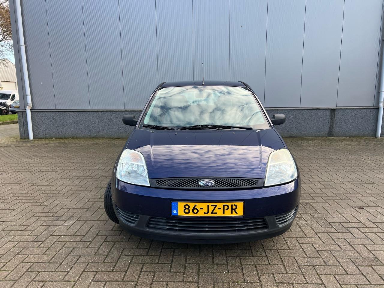 Ford Fiesta 1.3 Core 143.186KM Jaar Apk