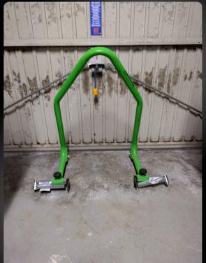 Paddock Stand Kawasaki