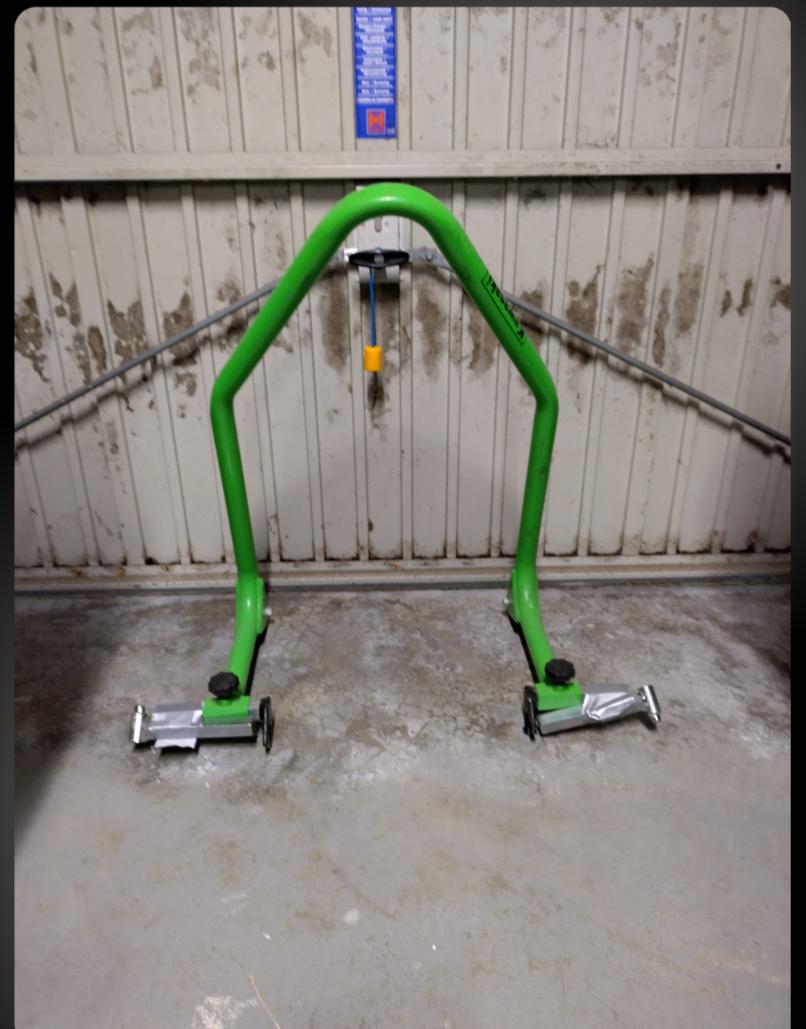 Paddock Stand Kawasaki