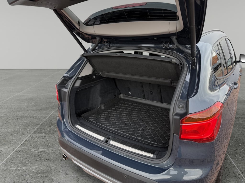 BMW X1 sdrive18i 136pk high executive automaat