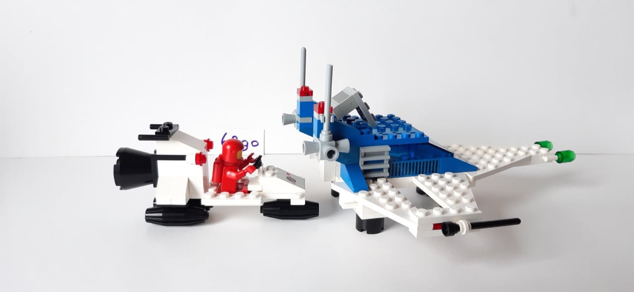 LEGO classic space 6890: Cosmic Cruiser