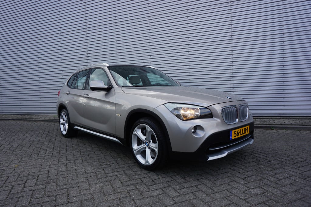 BMW X1 xdrive28i executive automaat - climate / navi / cruise / leder / ele