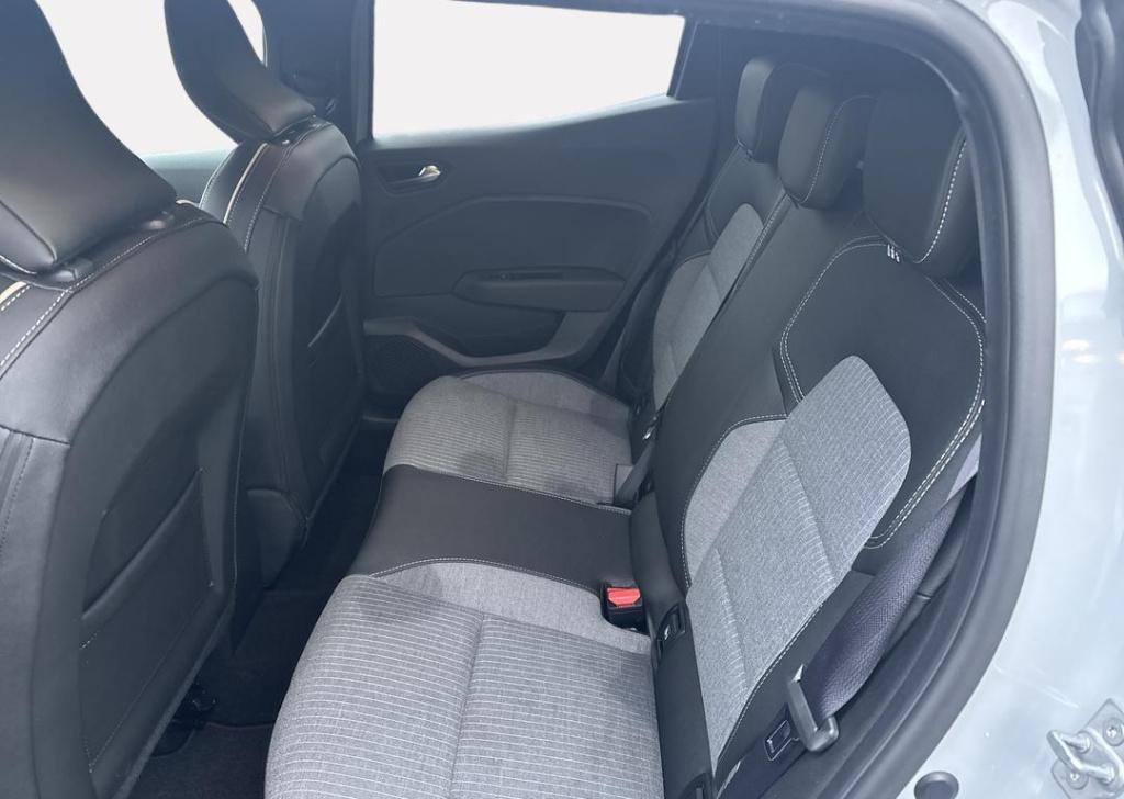 Renault Clio 1.6 e-tech full hybrid 145 techno