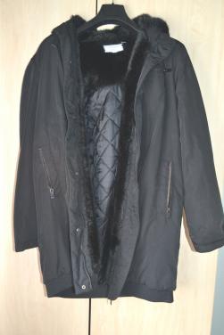 Dames winterjas  zwart. maat 44-46.