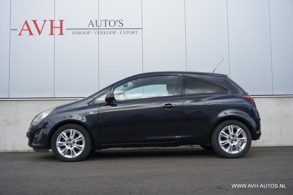 Opel Corsa 1.2 ecoflex anniversay edition lpg