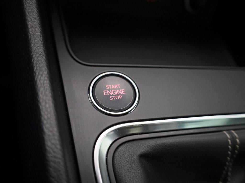 Seat Ateca 1.5 tsi style business intense | panoramadak | navigatie | apple