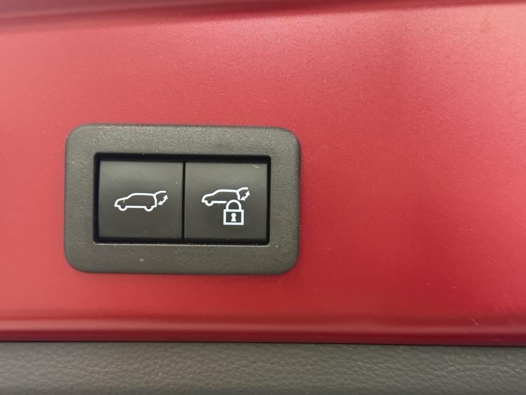 Toyota Corolla Cross 2.0 hp hybrid first ed| adap.cruise| stoel+stuur verw|